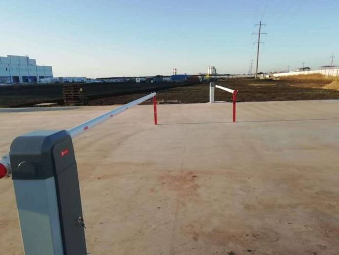 Установка шлагбаумов на въезд Установка шлагбаумов на въезд